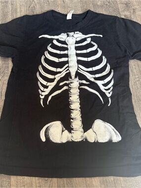 Tultex Black Kids Tee with White Skeleton Ribcage Graphic Large